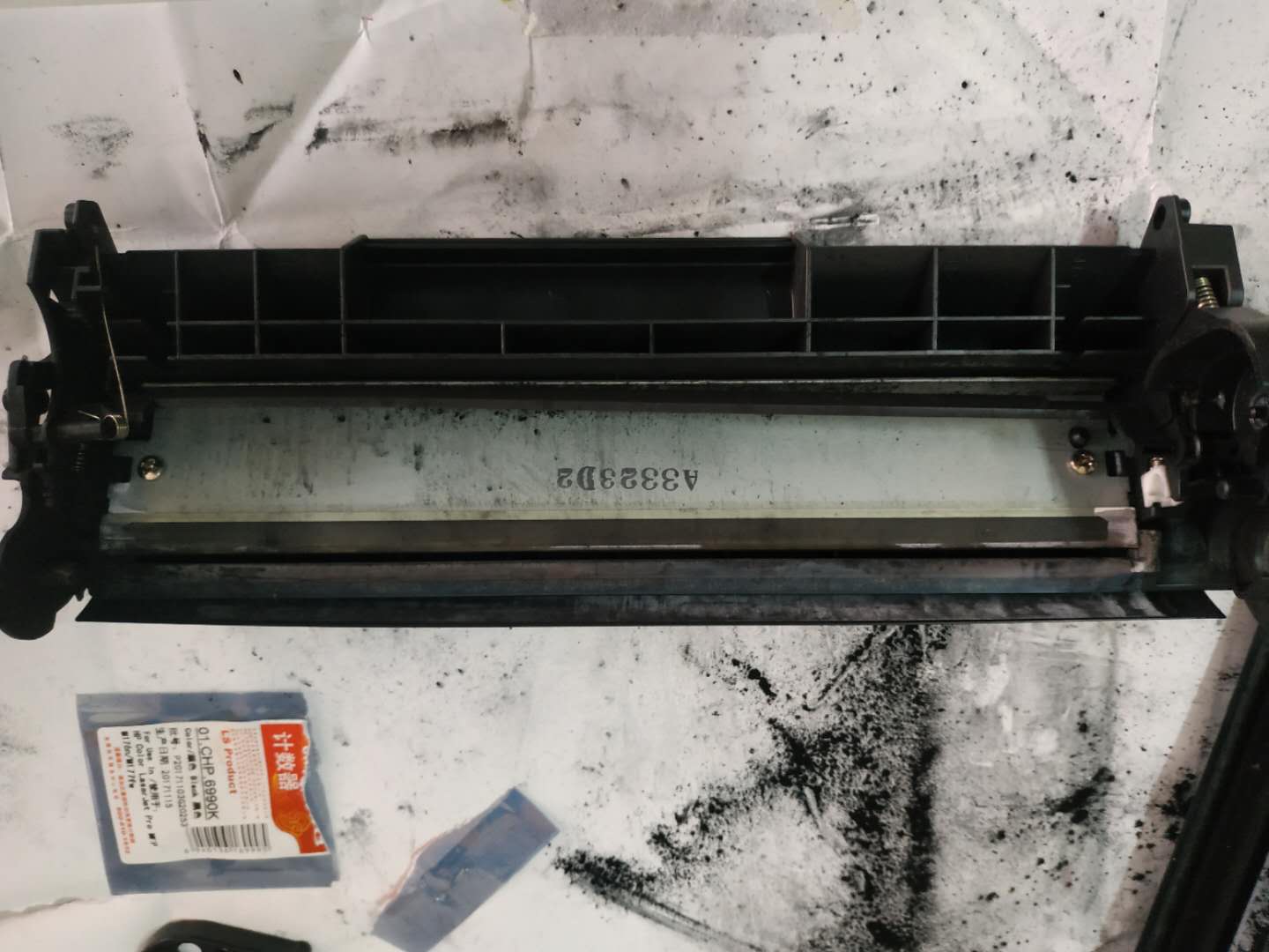 hp激光打印机加碳粉,打印机加碳粉视频教程