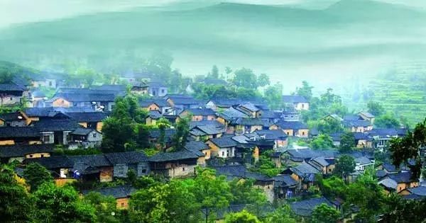 湖南凤凰古城红色旅游,红辣椒旅游