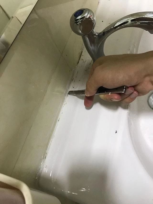 有没有不含甲醛的玻璃胶,有没有不长霉的玻璃胶