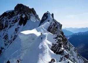 化身腾云驾雾的神仙！阿尔卑斯山滑翔了解一下？真的很酷~