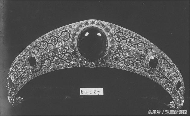 尤金妮大婚王室大合影,英国皇室尤金妮公主照片