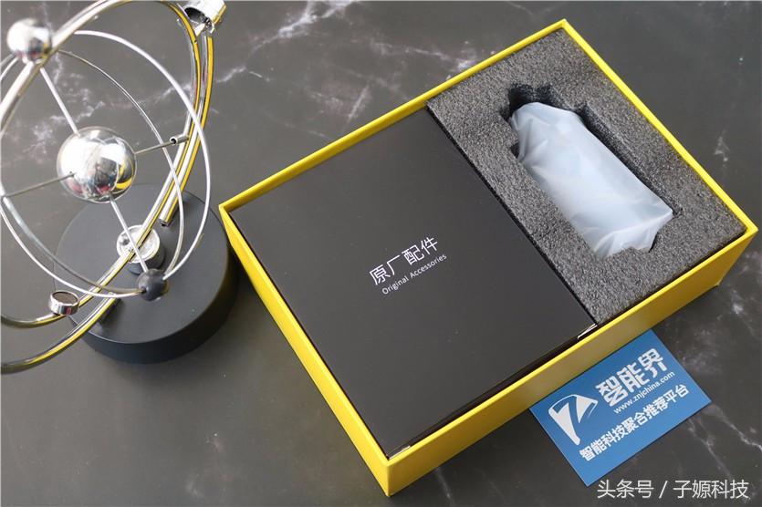 用手机管理爱车一腾讯车联轲轲西里T8行车记录仪