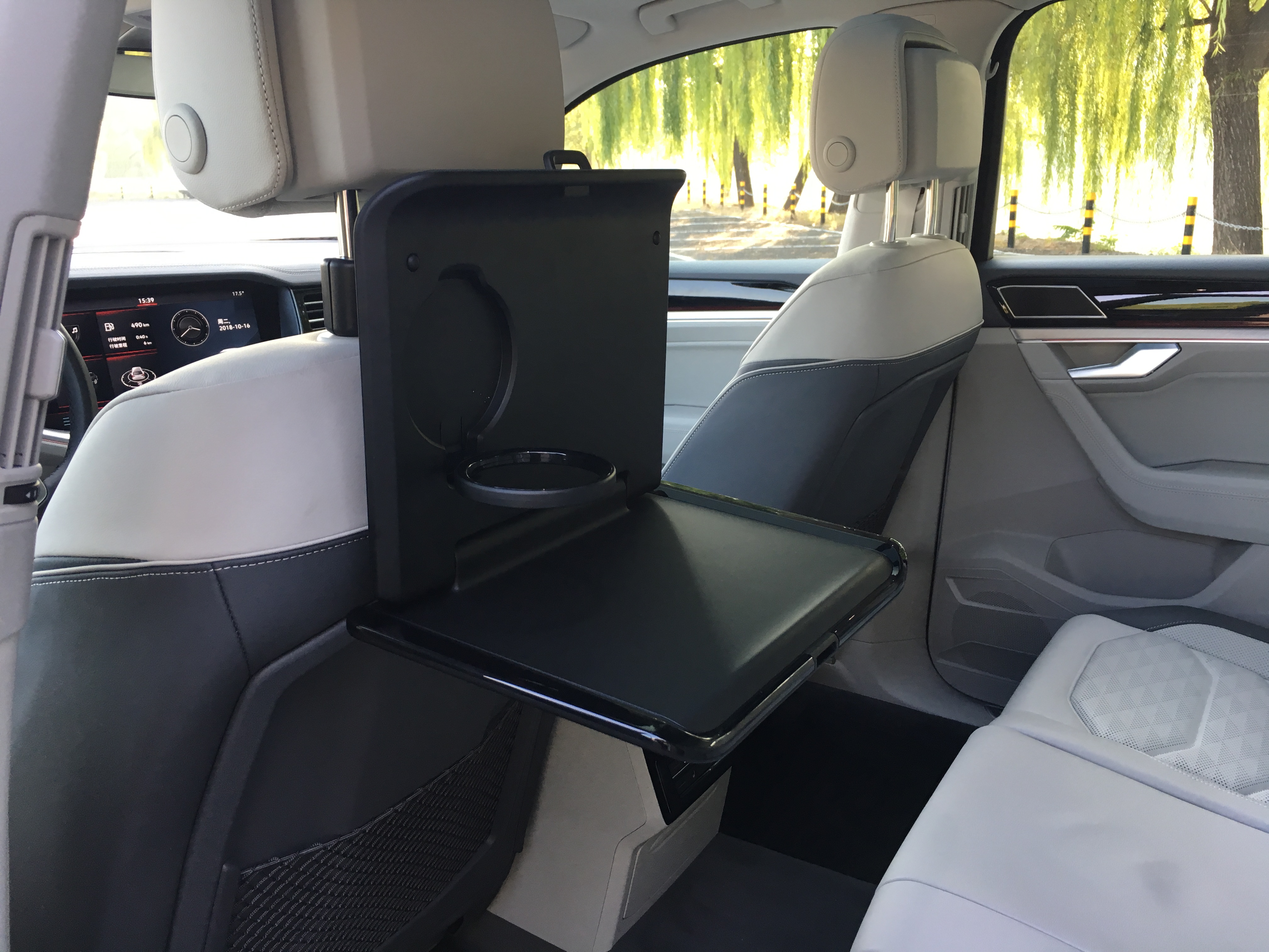 大众途锐锐尊版沉浸式体验,大众途锐经典风采