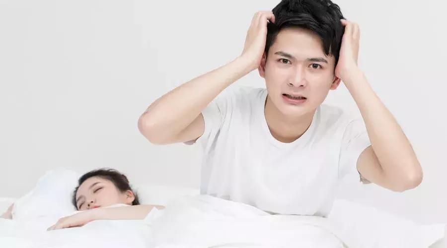 起诉离婚的诉讼费用是由被告出吗,起诉离婚费用是立案之前交吗