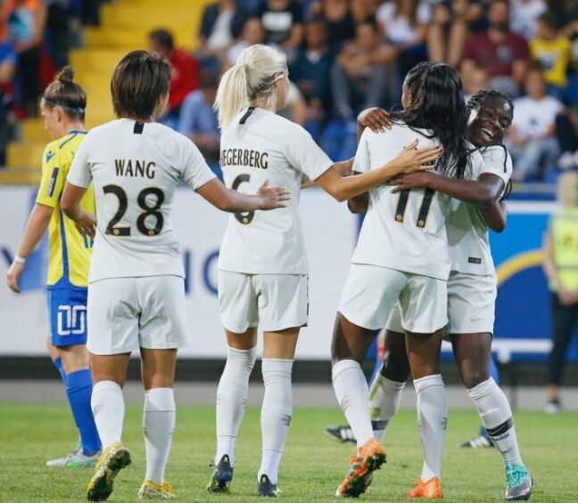 飘逸吊射王霜收获留洋美国首球,王霜热刺首粒进球