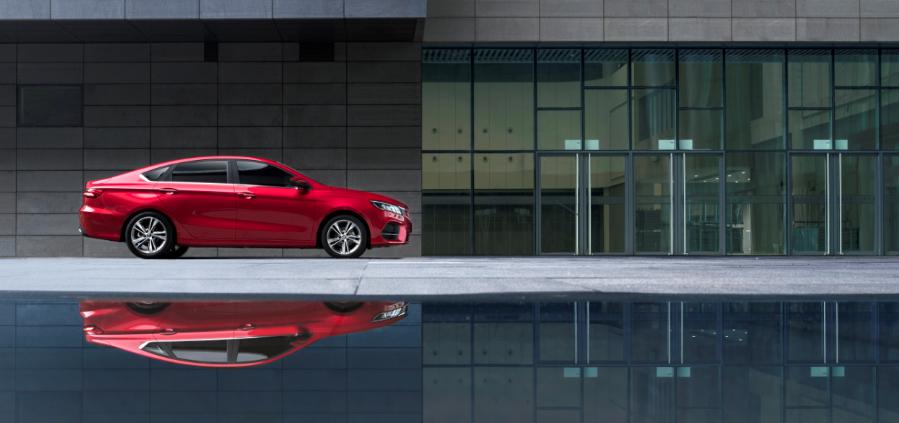 你还在羡慕金鹰女神的华服么？开这款车出去，你一样可以光彩照人