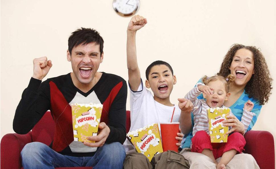 如何选择一款好的家用投影仪,如何选择家用投影仪入门款