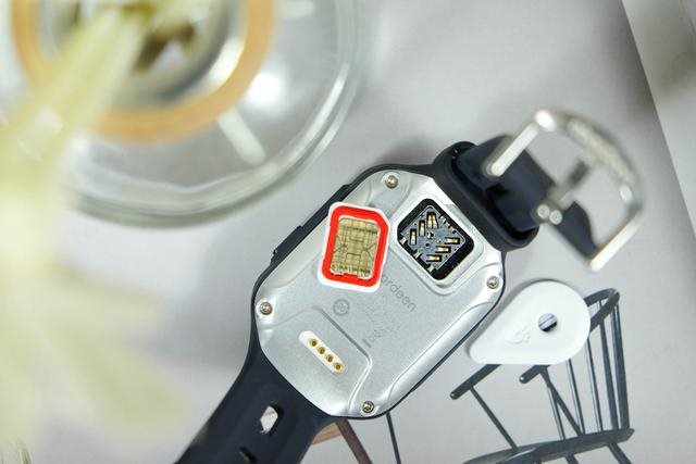 鏅鸿兘鎵嬭〃闃垮反鐢簐600,闃垮反鐢簐600a