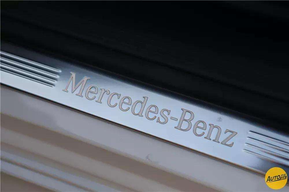 驾驶奔驰e200游艇蓝敞篷,奔驰e200敞篷试驾视频