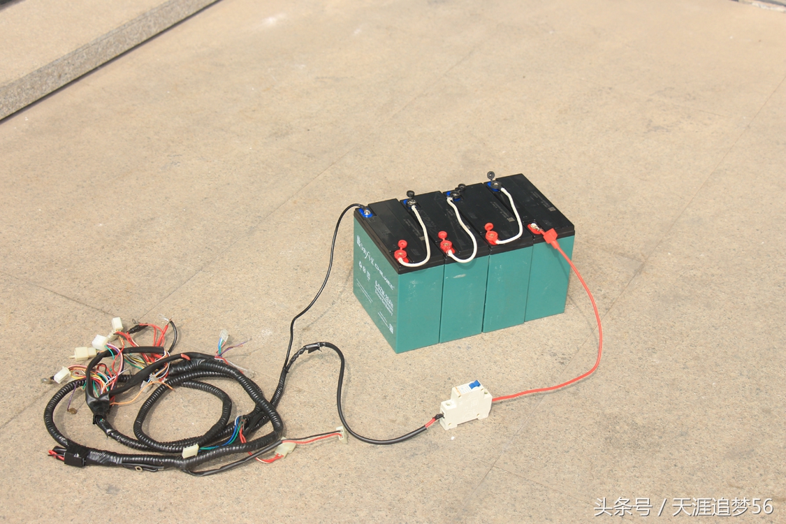 电动车充气泵怎么连接电池,电动车电池连接线的正确接法