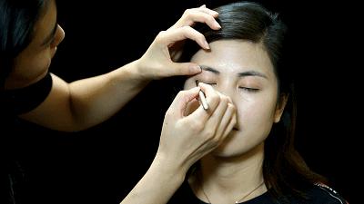 方脸女生如何靠化妆提升高级感,圆方脸女生怎么化妆