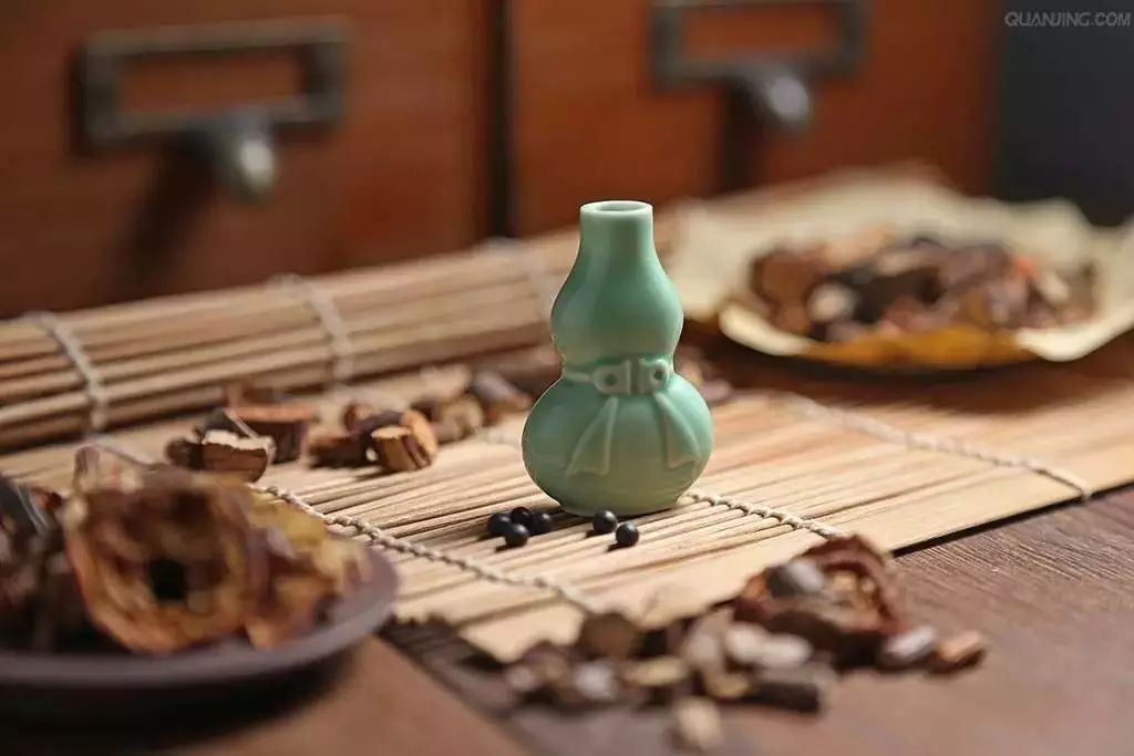 熬过的中药渣怎么处理,熬好的中药渣倒掉有讲究没