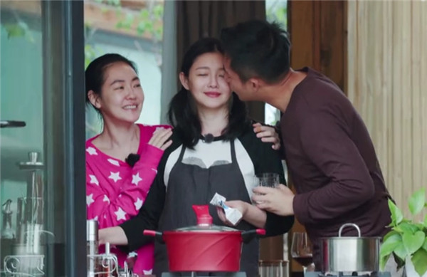 汪小菲深夜发文称想家,汪小菲隔离期间思念爱女