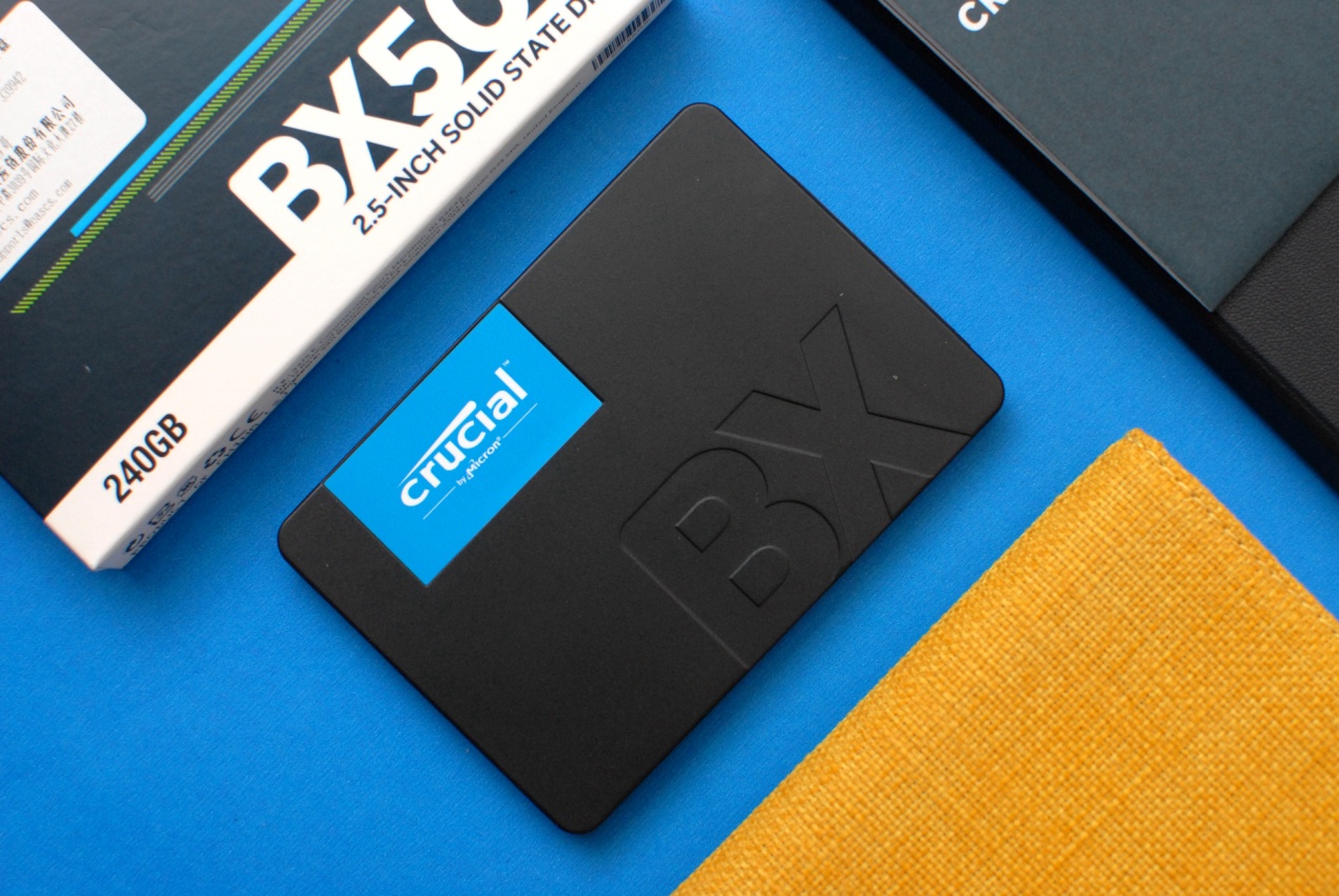 英睿达xb200256g固态硬盘测评,英睿达mx500和bx500区别在哪呢