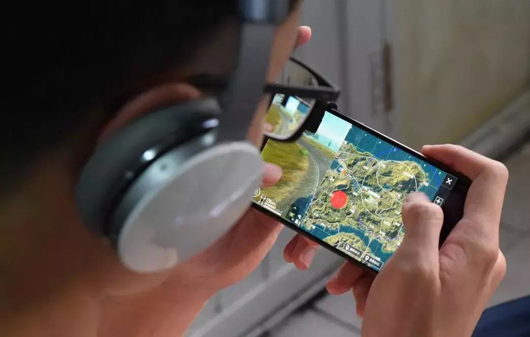 沸腾新十年｜游戏直播江湖和*牙虎**斗鱼的前半生