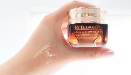 抗老眼霜大PK，谁才是真正的眼纹小熨斗？