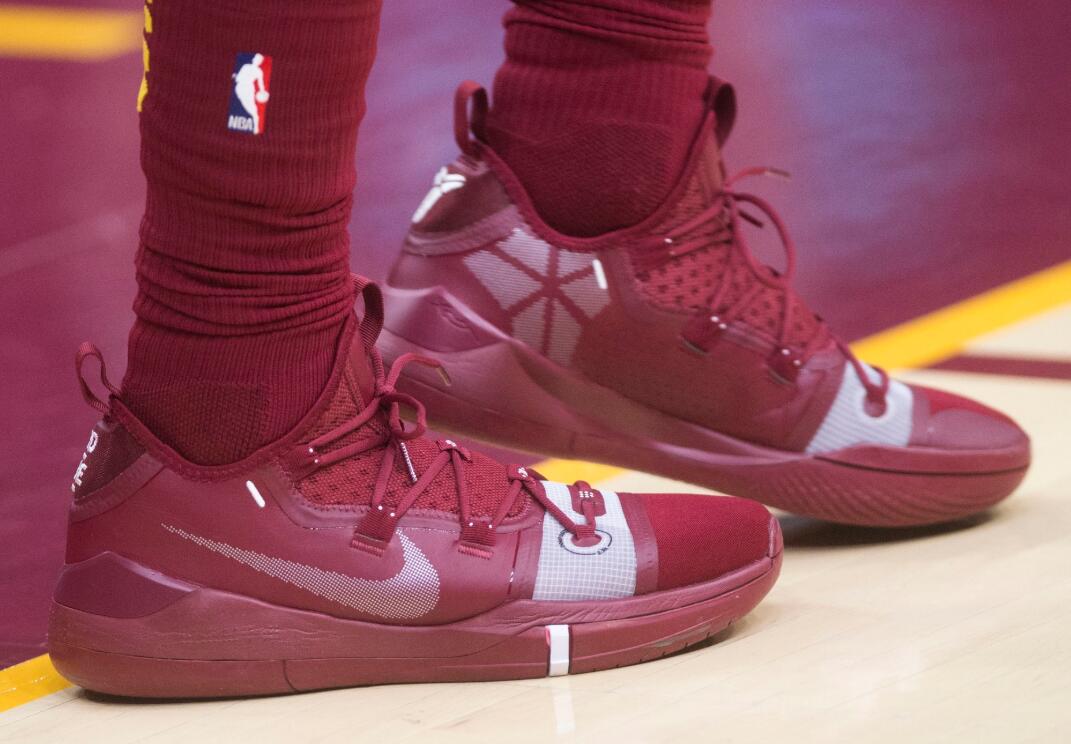 怎么看杜兰特kd11冰蓝真假,杜兰特季后赛不穿kd11