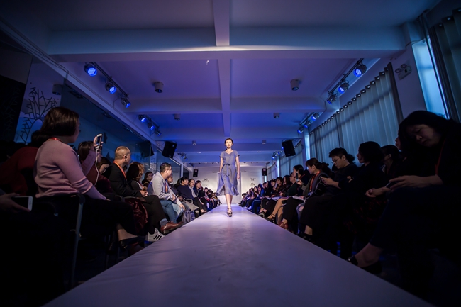 新舒朗时尚女装,舒朗女装上市了吗