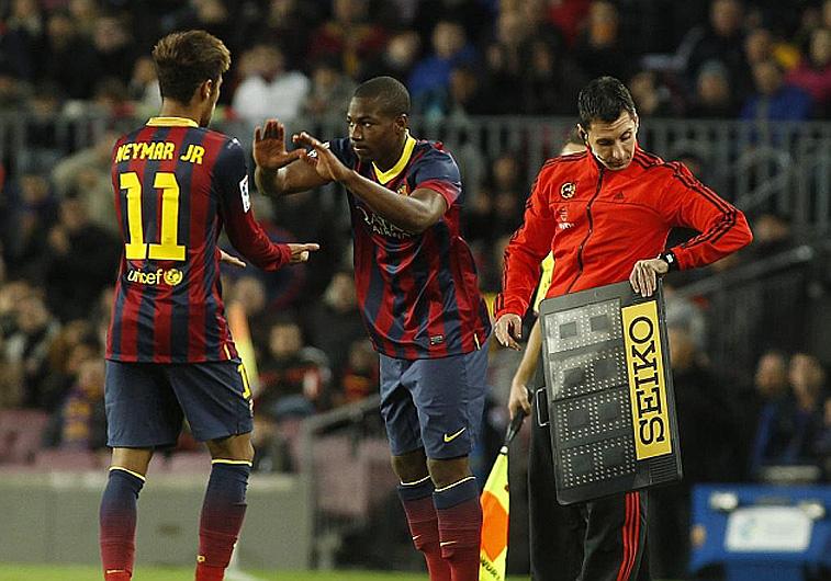 足坛速度之王、过人之王，22岁巴萨弃将一开窍就会是下一个梅西！