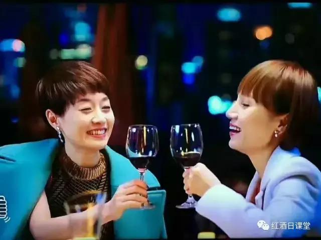 别人说有酒我怎么回答,女人问你什么酒怎么回答