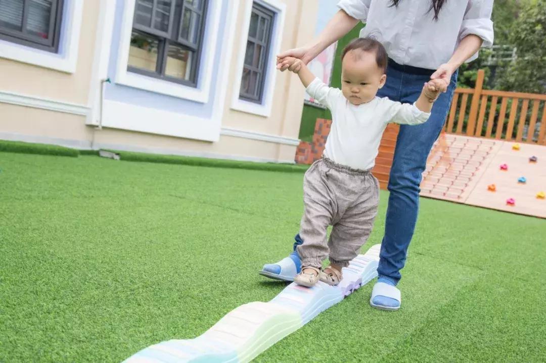 高端家庭式幼托中心,乌鲁木齐幼托中心推荐