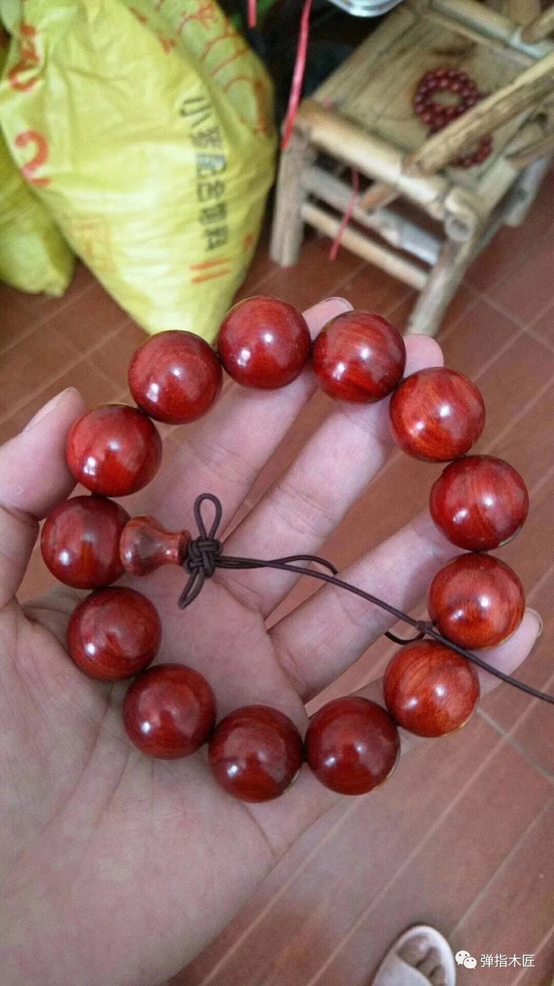 真正的小叶紫檀手串在哪里买,不同价格的小叶紫檀手串测评