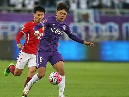 近三十年国足队伍里的朝鲜族战士，当世三杰加足坛父子兵