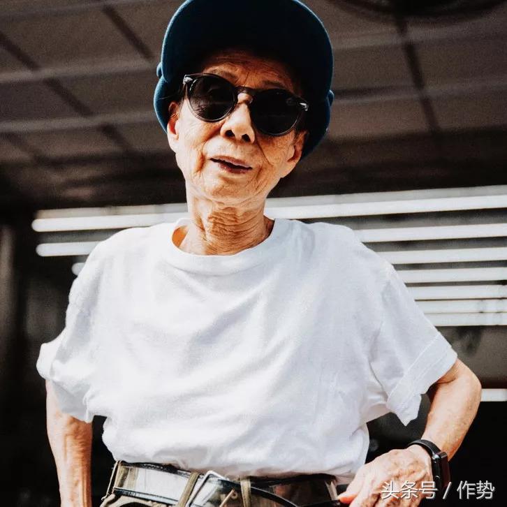 这位爱名牌爱到骨子里的日本大妈，家里的GUCCI简直数不清！