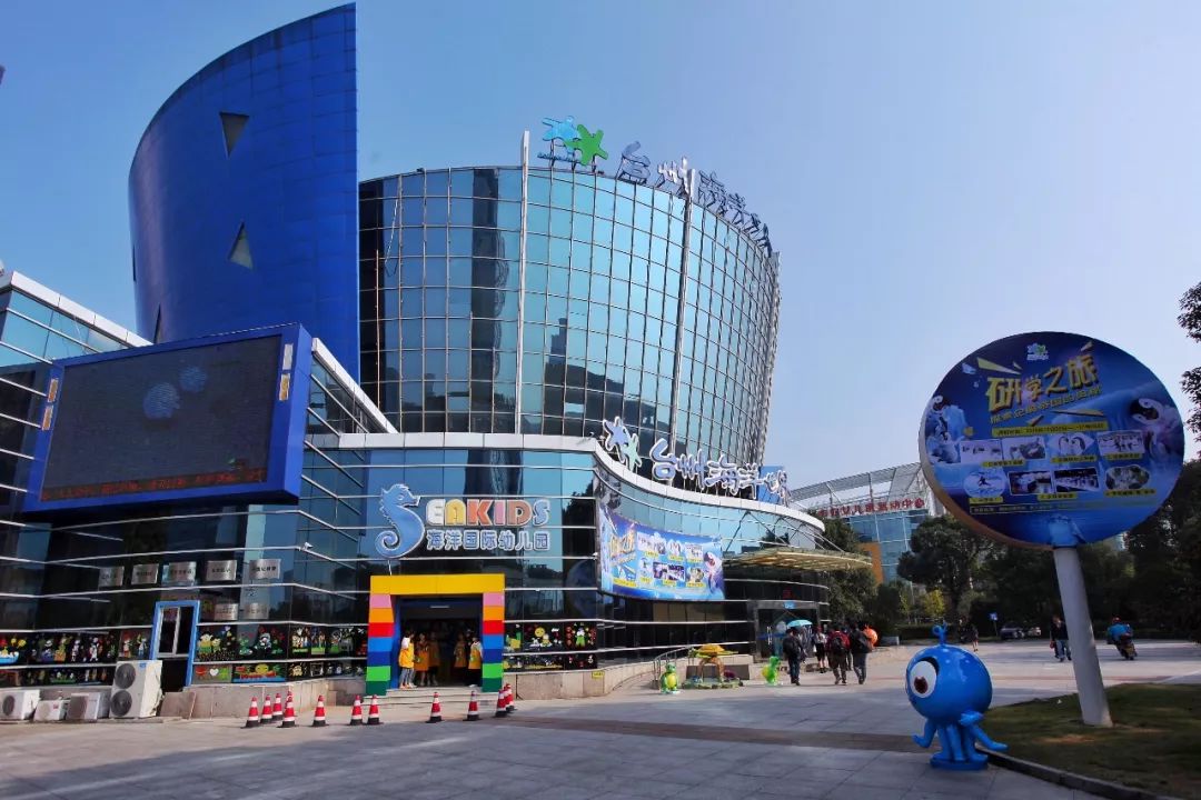 没有人来人往的城市,没有人山人海的地方