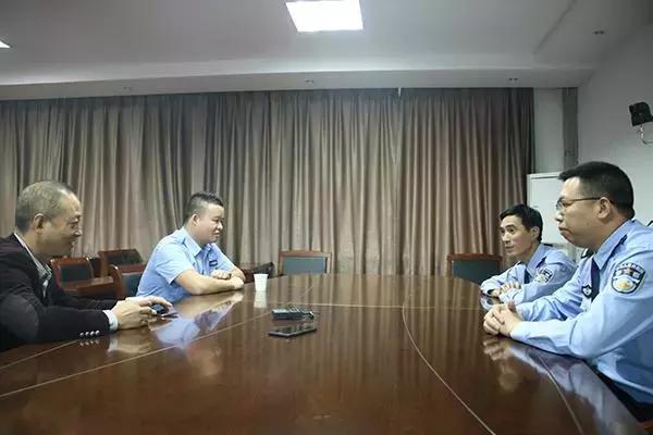 浙江那位开车敷面膜的精致的哥找到了，结果……