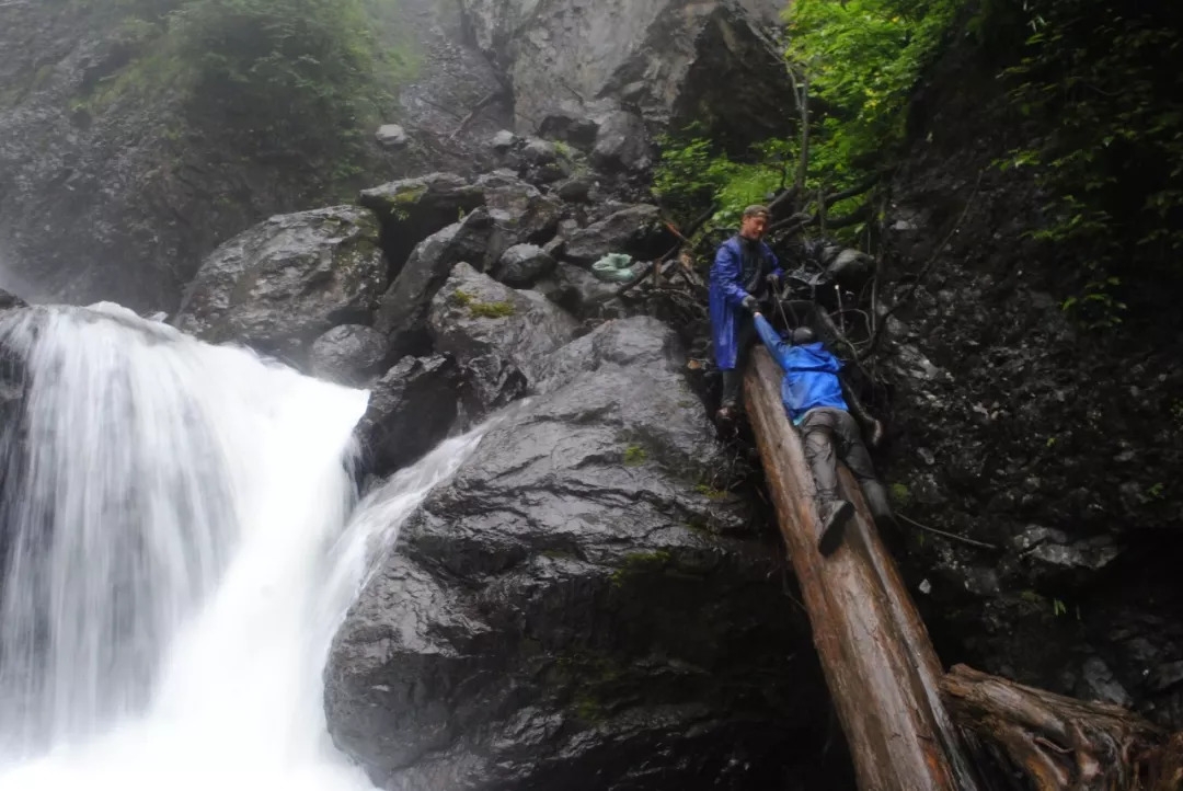 百慕大黑竹沟未解之谜,指南针失效