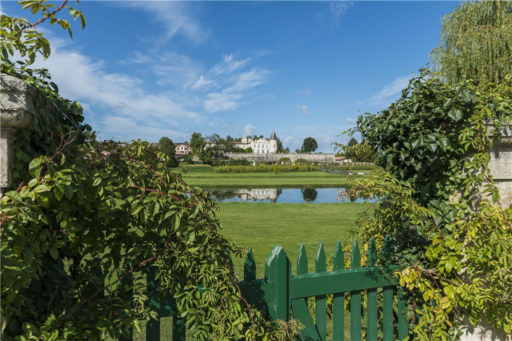 世界十大庄园平面图,世界著名城堡庄园