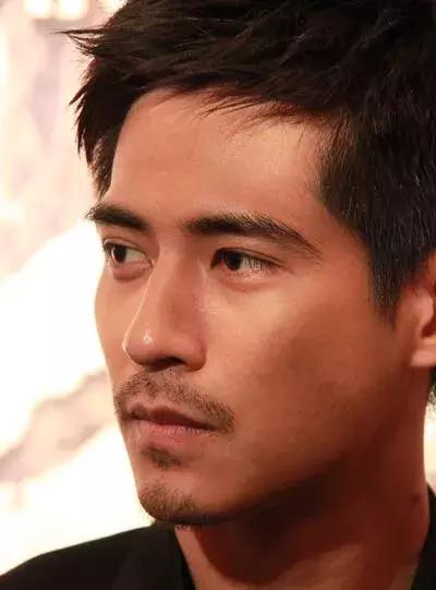 大s和蓝正龙周渝民同居过吗,大s和周渝民最后结局