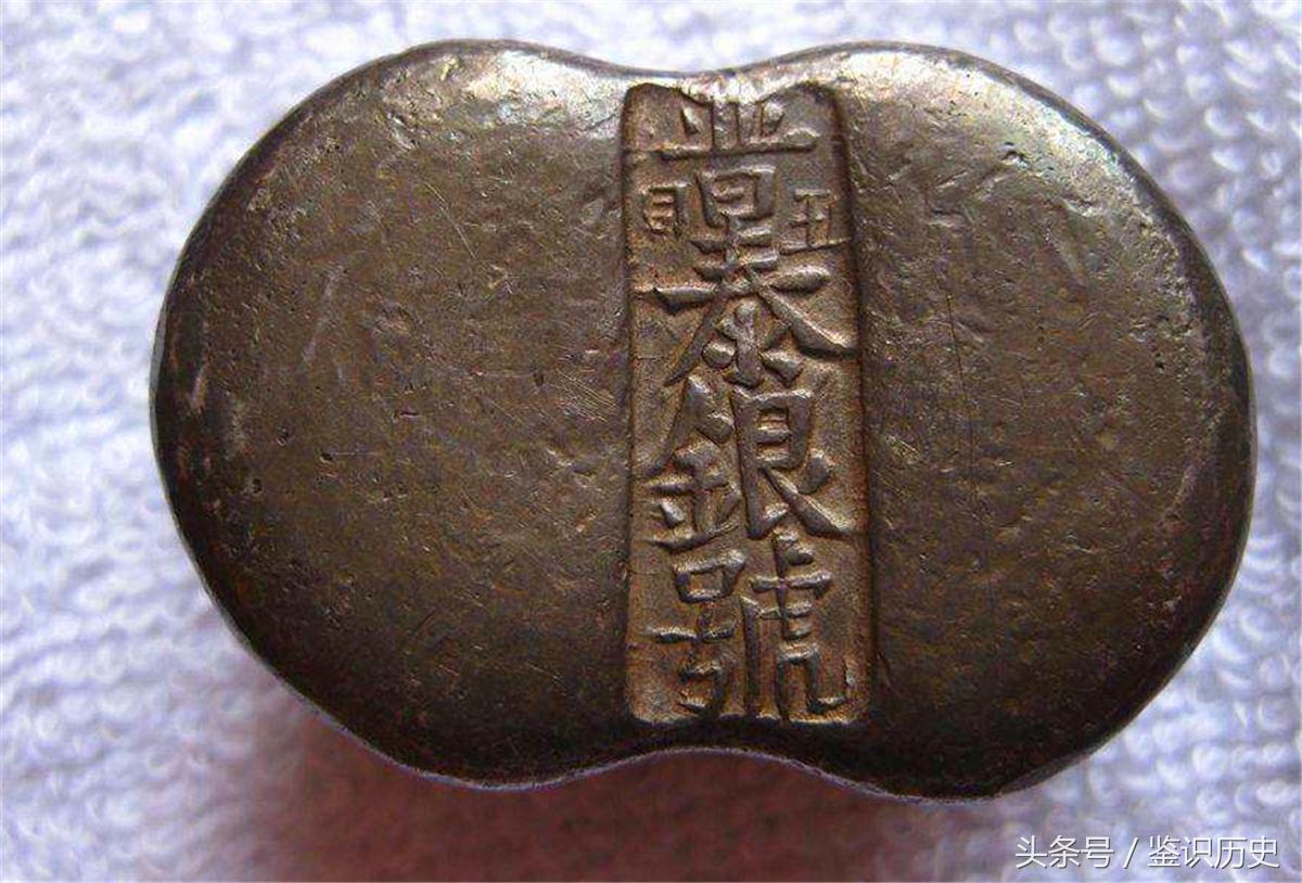 胡雪岩的银号面临倒闭,波及清朝经济,左宗棠用一办法力挽狂澜