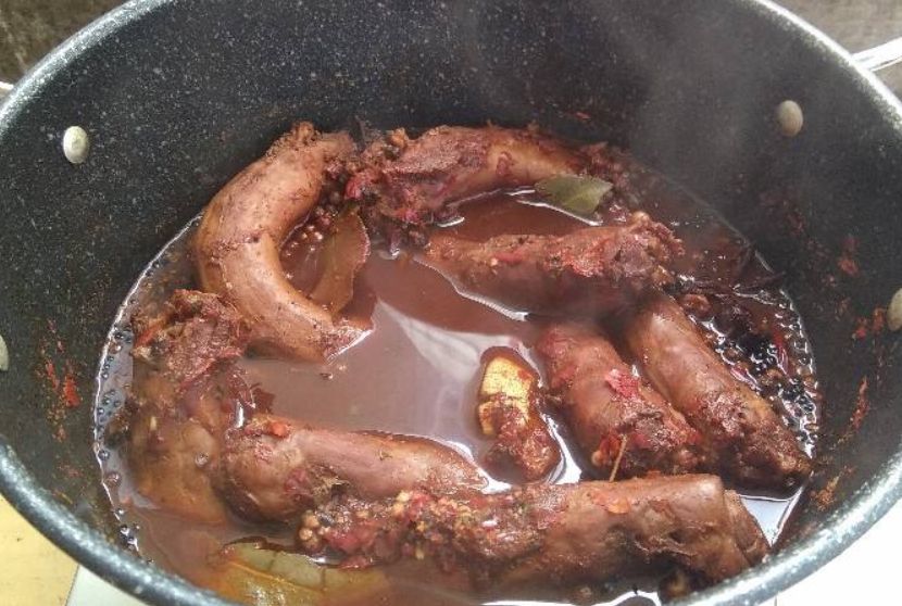 老汤保存的时间越长，芳香物质越丰富，煮制出的肉食风味愈美！