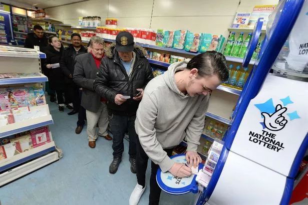 锦鲤中奖16亿美元,史上最大彩票中奖