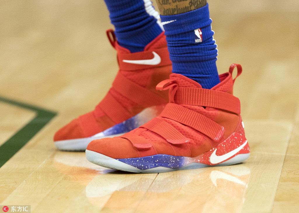 25日NBA球鞋上脚一览：库里51分之夜战靴竟是它
