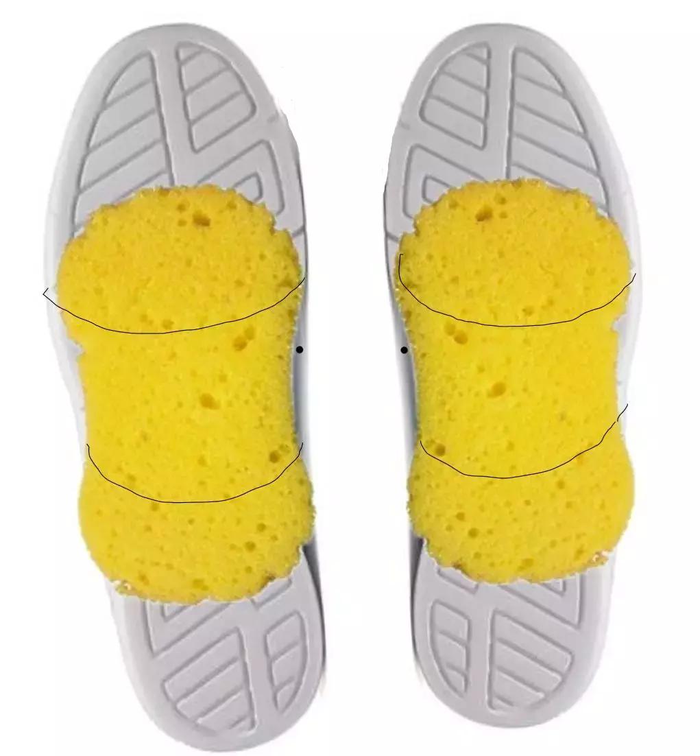 下雨天骑车容易溅一身泥,下雨天怎么走路鞋头不溅泥