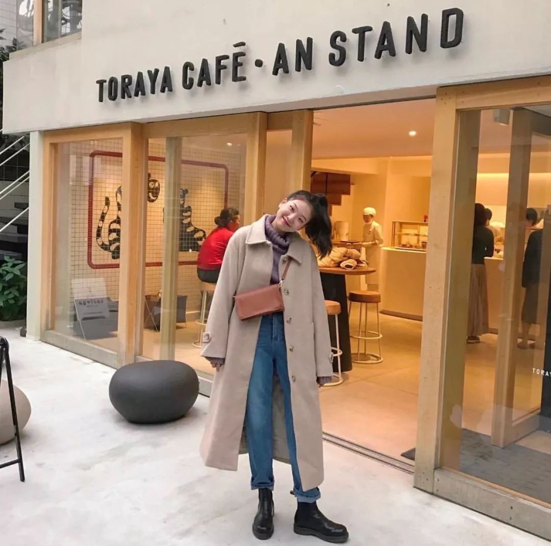 冬季穿这三款大衣别乱配靴子,适合搭配中长款大衣的靴子