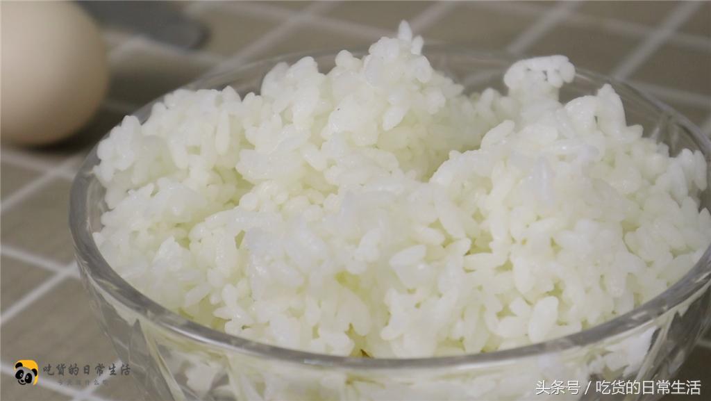 蛋炒饭怎么炒出黄金蛋炒饭,这才是正宗鸡蛋炒饭的正确做法