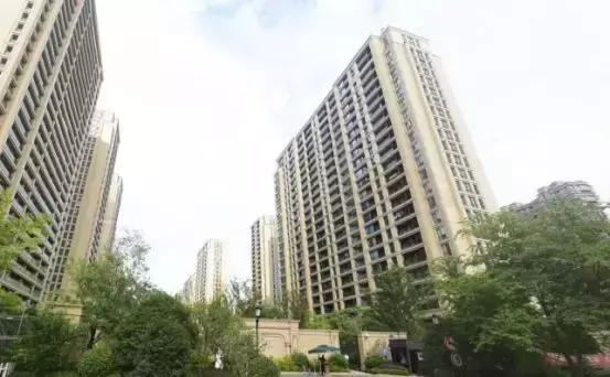 “国际滨”也凉了！新房几近断供，二手房价量齐跌