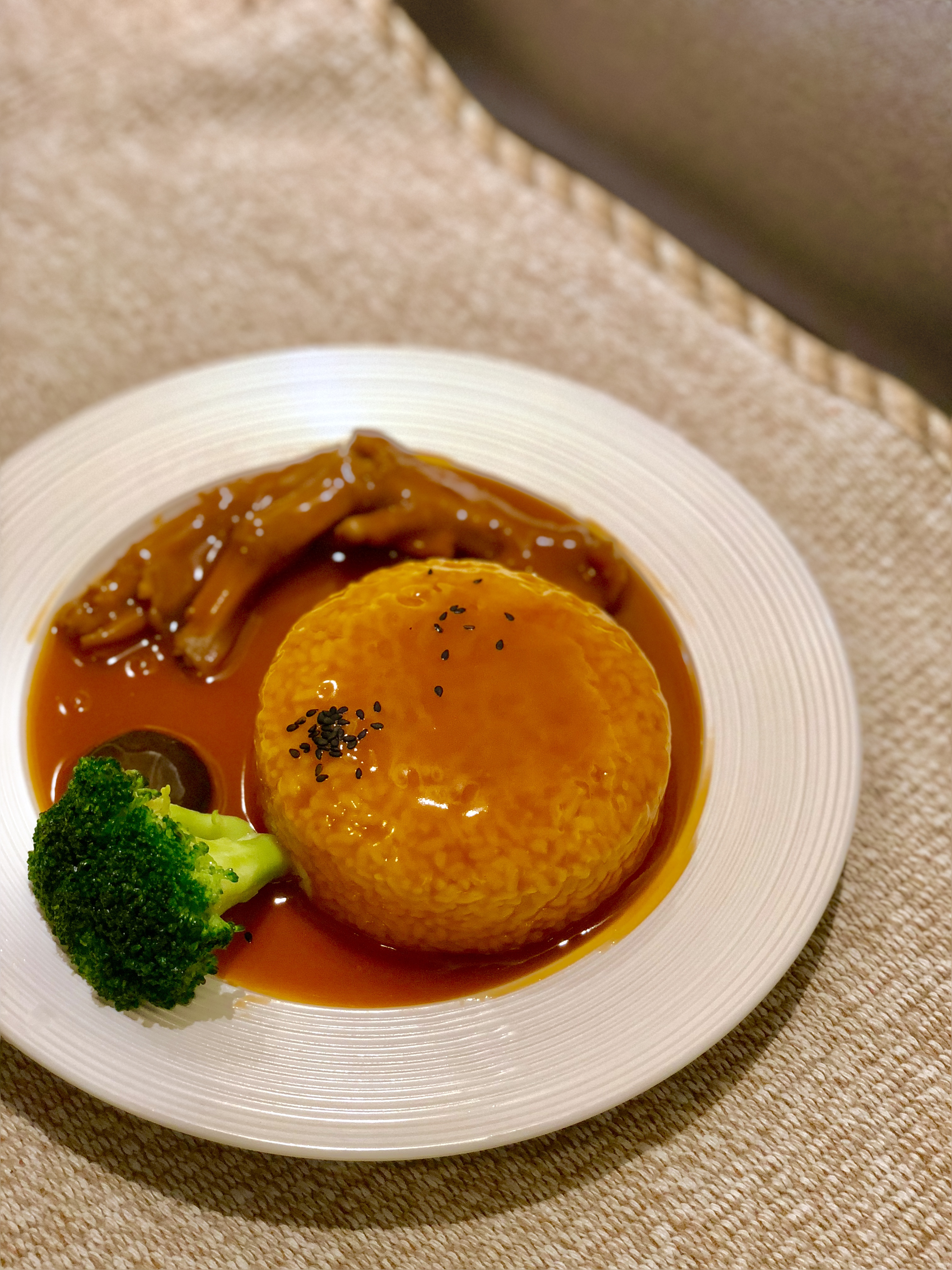 秘制香浓鲍汁,鲜香黄焖和经典鲍汁