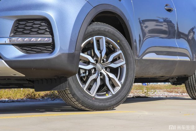 瑞虎5x1.5l车型试驾体验,瑞虎5x1.5t豪华版测试