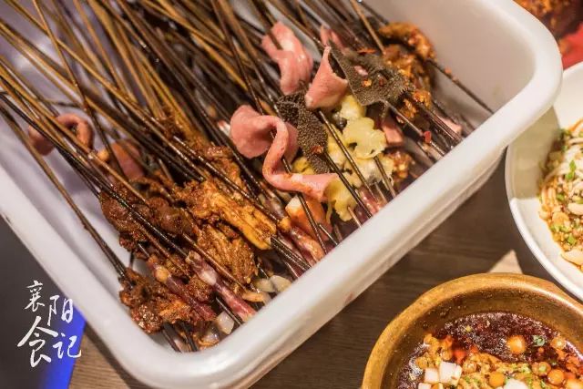 这家凭年糕火锅圈粉无数的店,这家串串每吃一次都念念不忘