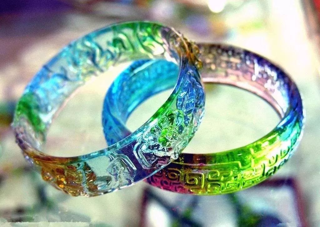 施华洛世奇水晶和天然水晶的区别,施华洛世奇天鹅水晶真假鉴别