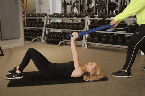 三个动作让胸变小,三个动作练出饱满胸