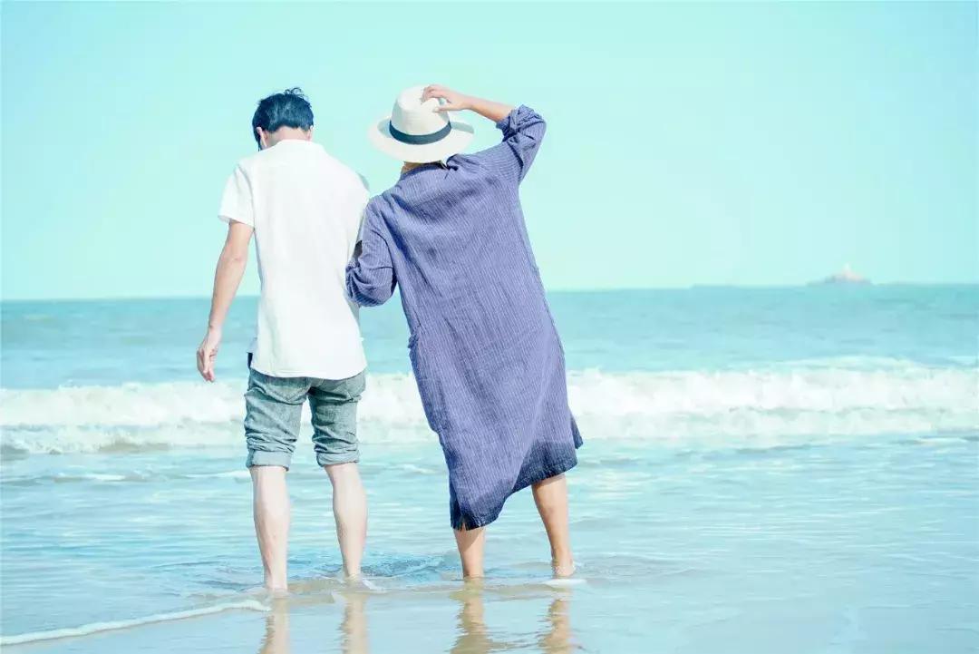 小夫妻卖掉老家房子,小夫妻卖掉房子去内蒙古