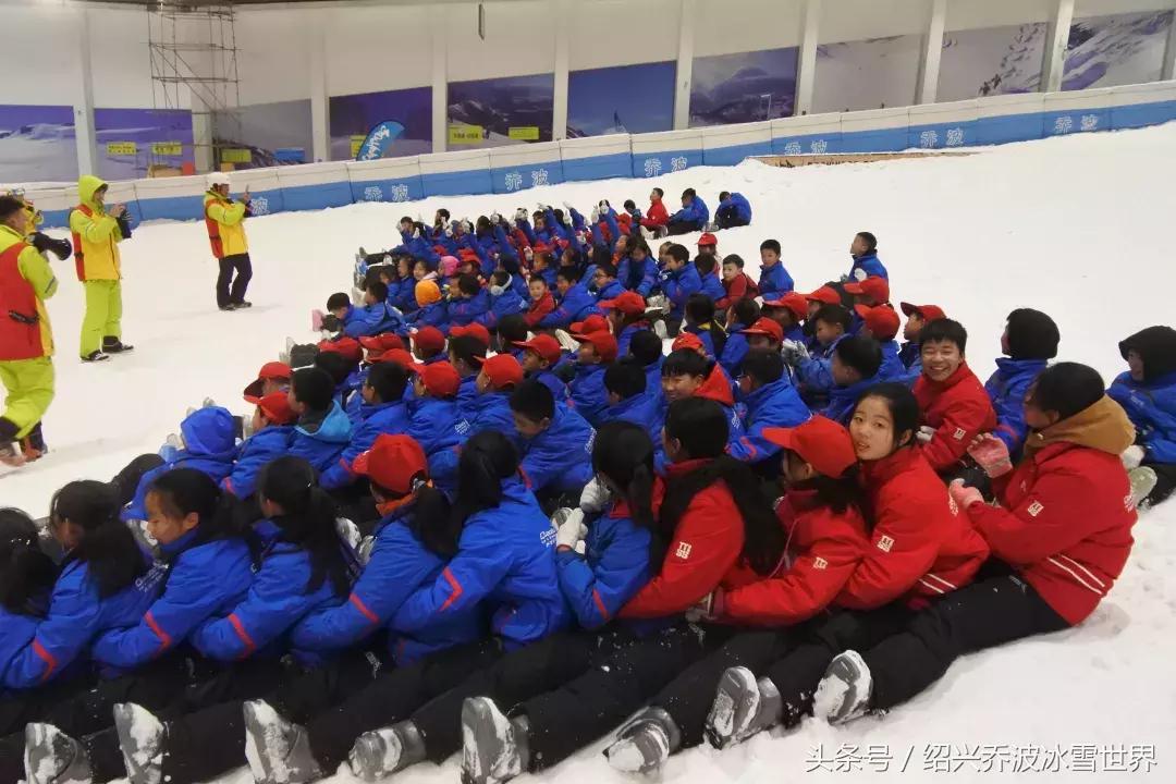 滑雪进学校,滑雪进入树林