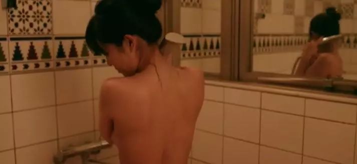 高清、特写的苍老师,其实穿上衣服更美