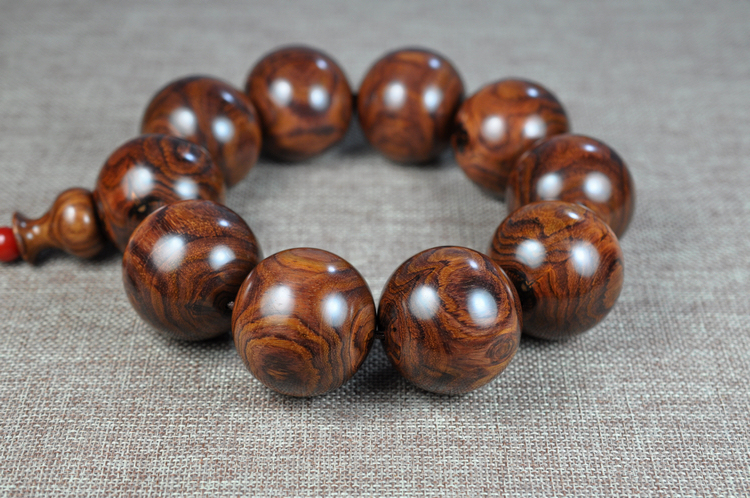 海黄极品手串,海黄手串什么样的最好